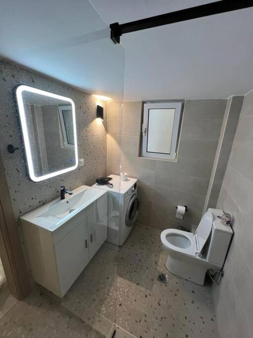 Cozy New Apartment Nearby Metro Athen Exterior foto